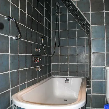 Tom Diek Apartmán *